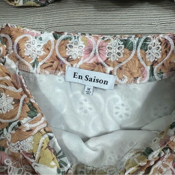 En Saison Floral Eyelet Ruffle Hem Belted Skirt Size M - Picture 3 of 6